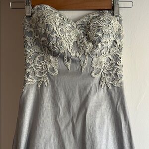 Jump Apparel Embellished Strapless Taffeta Prom Gown Silver Junior size 1/2 EUC